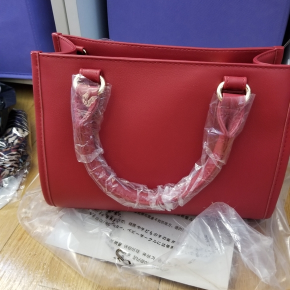 BNWT Forever 21 Red Handbag with Strap - Picture 4 of 4